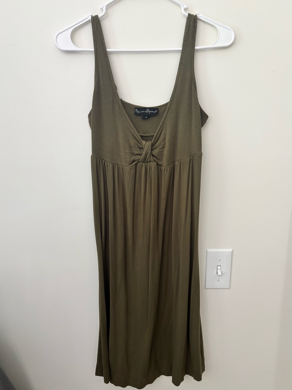 mercer & madison Olive Sleeveless Knot-Front Midi Dress